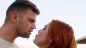 MILFY: Redhead Maitland Ward rushes squirting