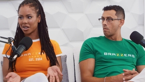 Brazzers Exxtra: Average Body - Extraordinary Sex